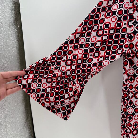 Ruby Rd. Red & Black Retro Geometric Bell Sleeve Blouse Women's Size Small - Picture 4 of 7